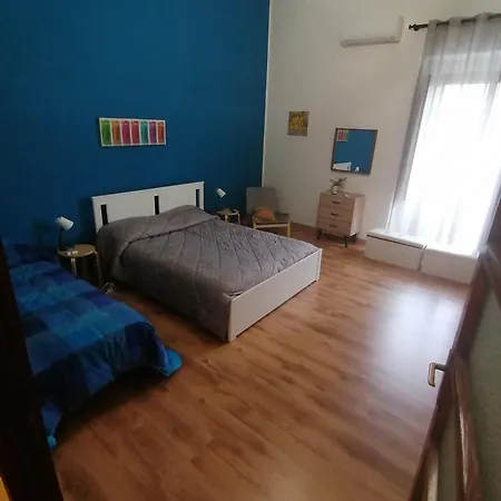 A Un PASSO DAL DUOMO  SUITE ROOM 3*